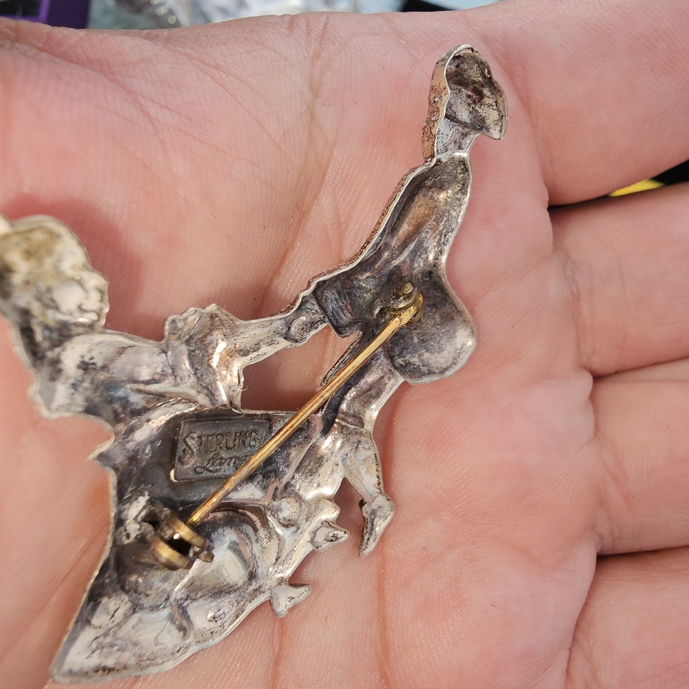 Elegant Sterling Silver Dancing Couple Brooch - Picture 4 of 6